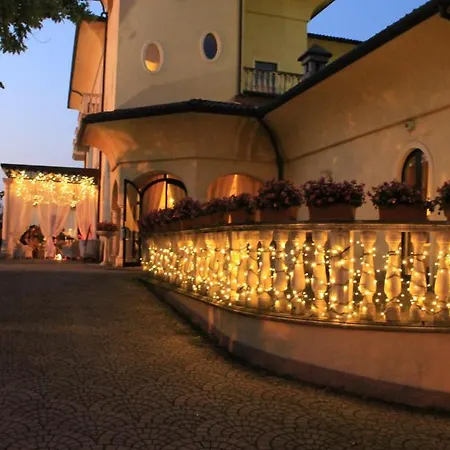 Belvedere 1849 Szálloda Misano di Gera dʼAdda